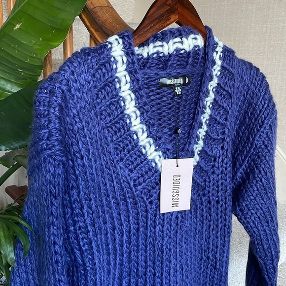 NWT Misguided Chunky V Neck Knit Sweater - Picture 3 of 9